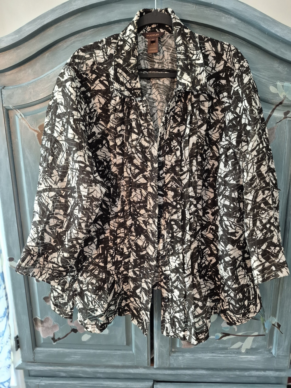 Multiples Black & White Abstract Button-Down Shirt